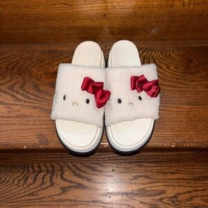 Forever 21 Hello Kitty slides